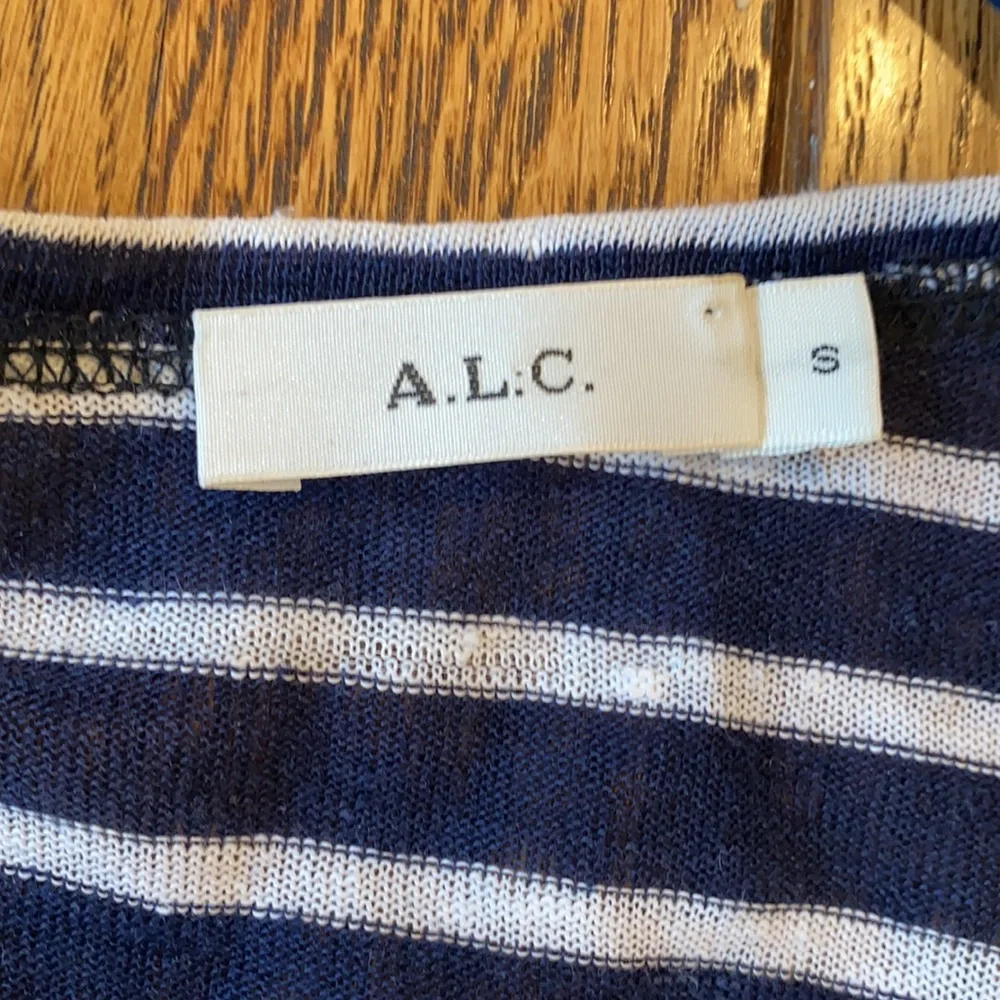 A.L.C. Combo Navy Stripe Open Back Tee Shirt Long Sleeve Linen - Picture 4 of 8